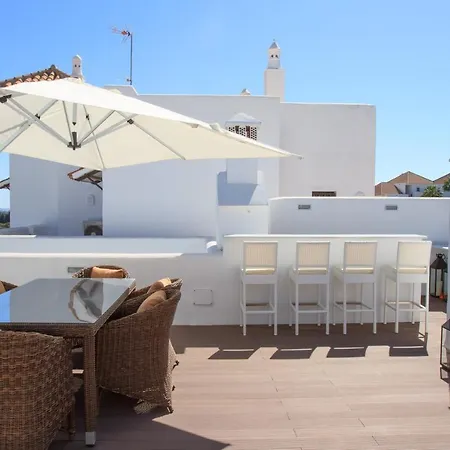 Del Golf Hills Estepona