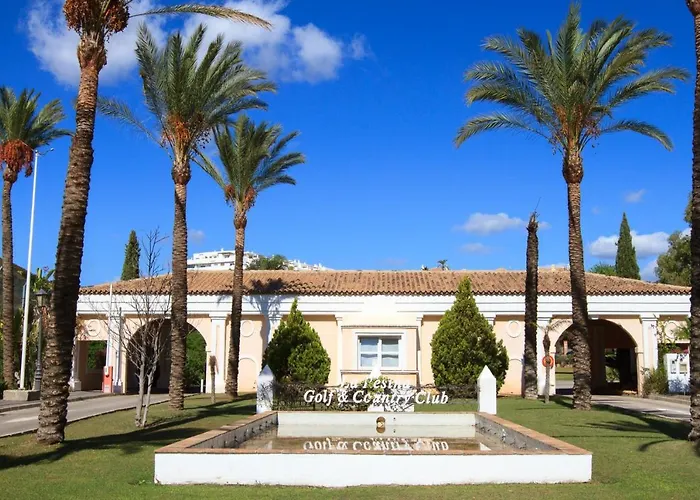 Διαμέρισμα Del Golf Hills Εστεπόνα